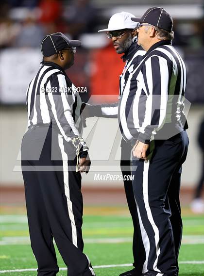 Thumbnail 2 in Lynwood vs. Gladstone (CIF SS Playoffs D14) photogallery.