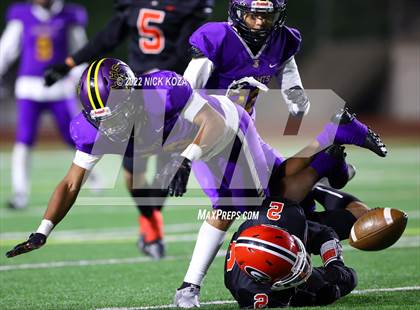 Thumbnail 3 in Lynwood vs. Gladstone (CIF SS Playoffs D14) photogallery.