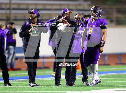 Thumbnail 3 in Lynwood vs. Gladstone (CIF SS Playoffs D14) photogallery.