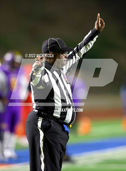 Thumbnail 3 in Lynwood vs. Gladstone (CIF SS Playoffs D14) photogallery.