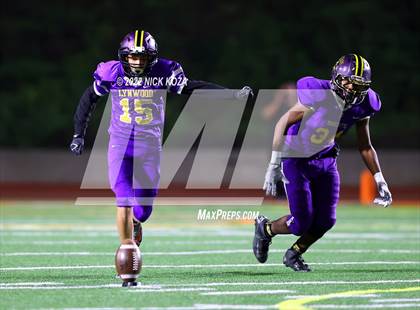 Thumbnail 2 in Lynwood vs. Gladstone (CIF SS Playoffs D14) photogallery.