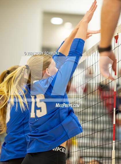 Thumbnail 3 in Rancho Bernardo vs. Eastlake (San Diego CIF Division 1 Final) photogallery.