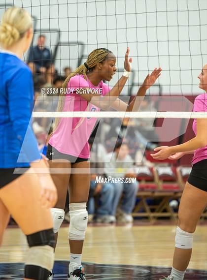 Thumbnail 3 in Rancho Bernardo vs. Eastlake (San Diego CIF Division 1 Final) photogallery.