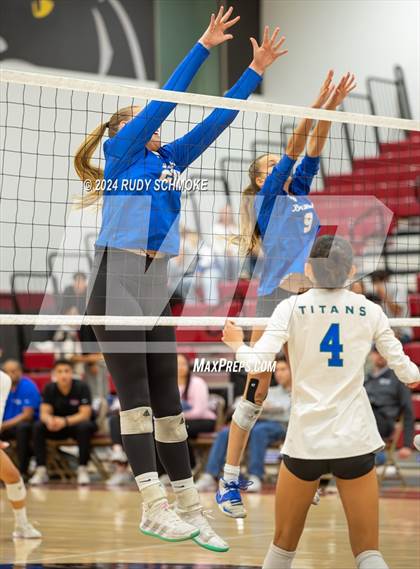Thumbnail 3 in Rancho Bernardo vs. Eastlake (San Diego CIF Division 1 Final) photogallery.