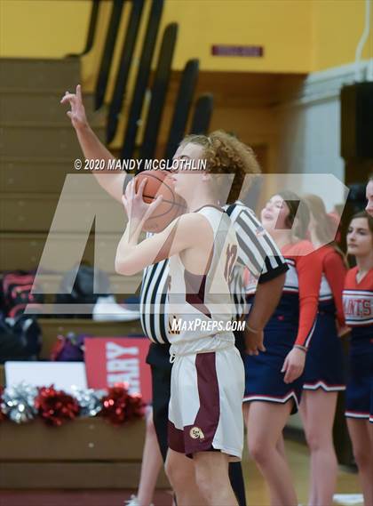 Thumbnail 3 in East Peoria vs. Calvary photogallery.