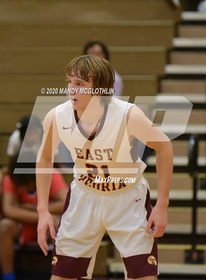 Thumbnail 3 in East Peoria vs. Calvary photogallery.