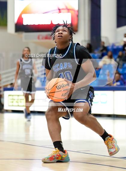 Thumbnail 2 in Hephzibah vs Burke County (100 Black Men of Augusta Thanksgiving Classic) photogallery.