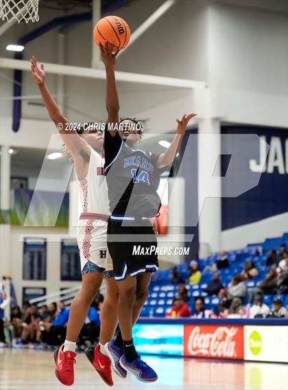 Thumbnail 3 in Hephzibah vs Burke County (100 Black Men of Augusta Thanksgiving Classic) photogallery.