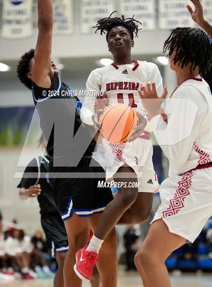 Thumbnail 3 in Hephzibah vs Burke County (100 Black Men of Augusta Thanksgiving Classic) photogallery.