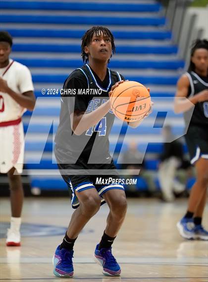 Thumbnail 2 in Hephzibah vs Burke County (100 Black Men of Augusta Thanksgiving Classic) photogallery.