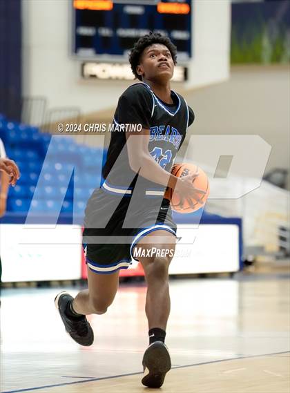 Thumbnail 2 in Hephzibah vs Burke County (100 Black Men of Augusta Thanksgiving Classic) photogallery.