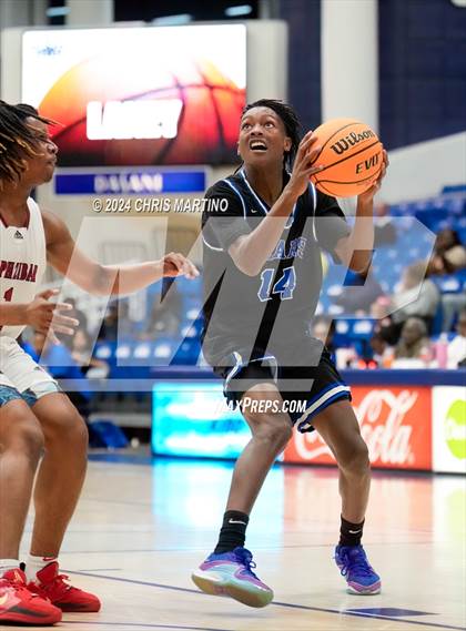 Thumbnail 2 in Hephzibah vs Burke County (100 Black Men of Augusta Thanksgiving Classic) photogallery.
