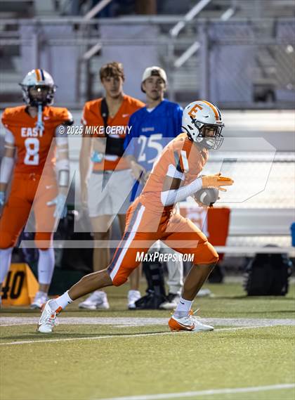 Thumbnail 3 in Shawnee Mission West @ Olathe East photogallery.