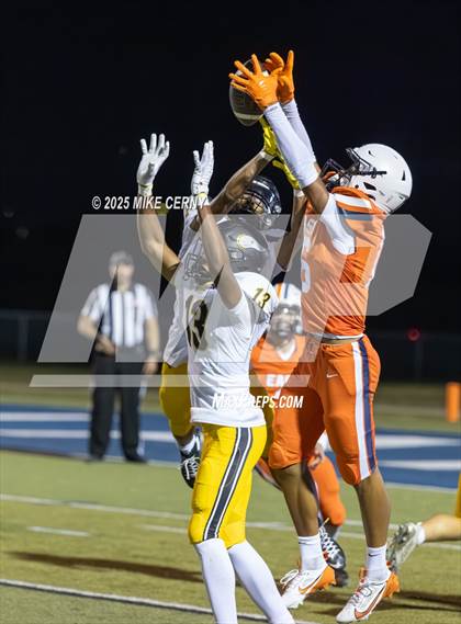 Thumbnail 2 in Shawnee Mission West @ Olathe East photogallery.