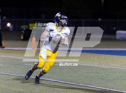 Thumbnail 1 in Shawnee Mission West @ Olathe East photogallery.
