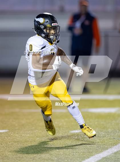 Thumbnail 1 in Shawnee Mission West @ Olathe East photogallery.