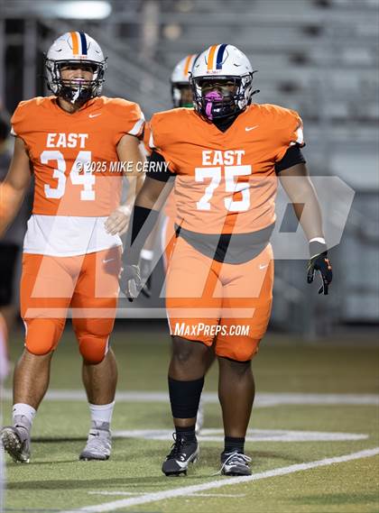 Thumbnail 2 in Shawnee Mission West @ Olathe East photogallery.