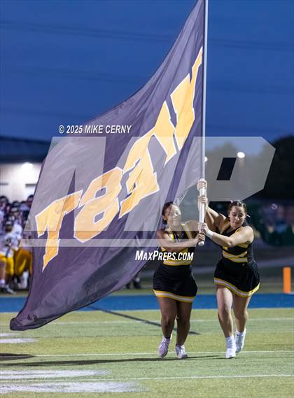 Thumbnail 1 in Shawnee Mission West @ Olathe East photogallery.