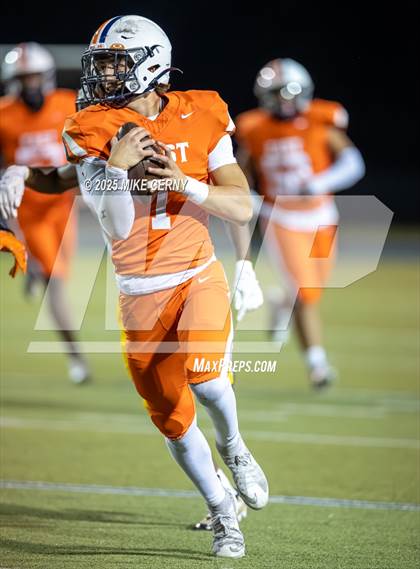 Thumbnail 3 in Shawnee Mission West @ Olathe East photogallery.