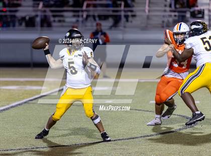 Thumbnail 2 in Shawnee Mission West @ Olathe East photogallery.