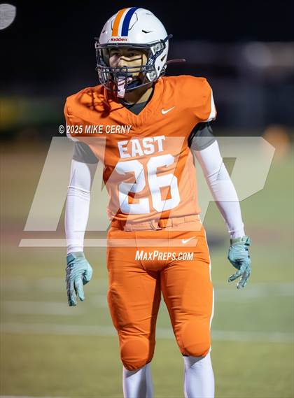 Thumbnail 3 in Shawnee Mission West @ Olathe East photogallery.