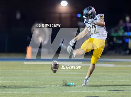 Thumbnail 1 in Shawnee Mission West @ Olathe East photogallery.