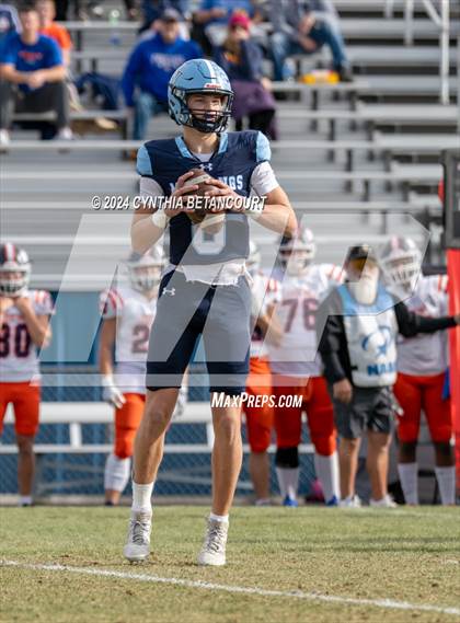Thumbnail 2 in Legend vs Ralston Valley (CHSAA 5A Playoff) photogallery.
