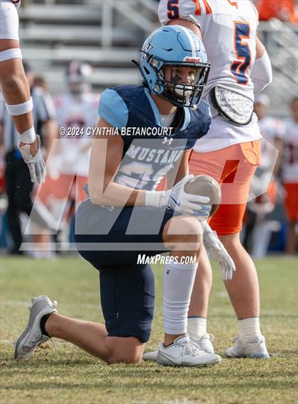 Thumbnail 3 in Legend vs Ralston Valley (CHSAA 5A Playoff) photogallery.