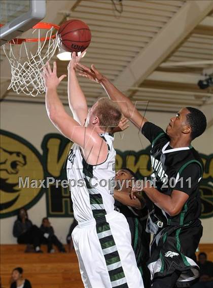 Thumbnail 2 in Rodriguez vs. Granite Bay (Mark Macres Tournament) photogallery.