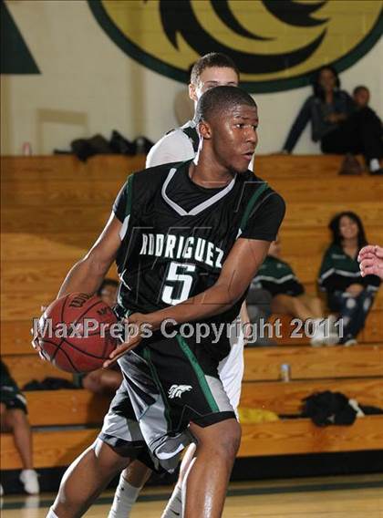 Thumbnail 2 in Rodriguez vs. Granite Bay (Mark Macres Tournament) photogallery.