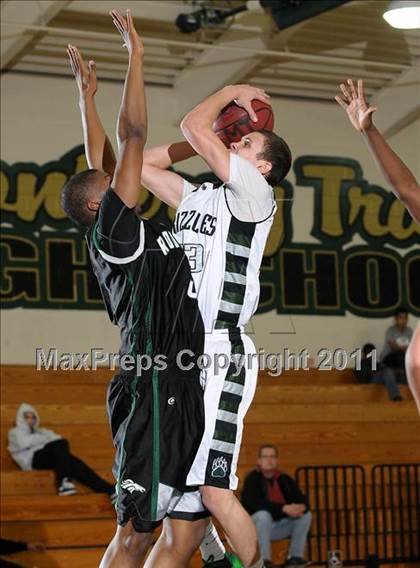 Thumbnail 3 in Rodriguez vs. Granite Bay (Mark Macres Tournament) photogallery.