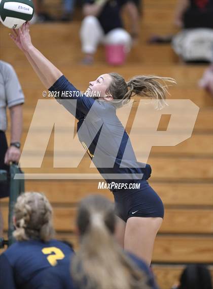 Thumbnail 3 in Menlo School vs. Newport Harbor (Dave Mohs Tournament) photogallery.