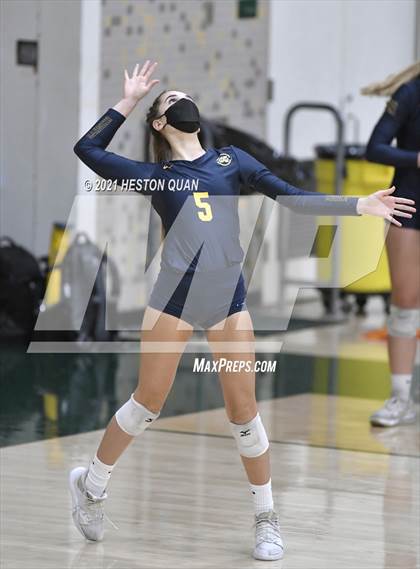 Thumbnail 3 in Menlo School vs. Newport Harbor (Dave Mohs Tournament) photogallery.