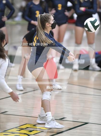 Thumbnail 1 in Menlo School vs. Newport Harbor (Dave Mohs Tournament) photogallery.