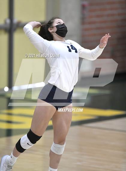 Thumbnail 3 in Menlo School vs. Newport Harbor (Dave Mohs Tournament) photogallery.