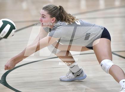 Thumbnail 1 in Menlo School vs. Newport Harbor (Dave Mohs Tournament) photogallery.