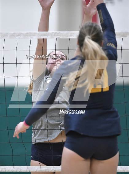 Thumbnail 2 in Menlo School vs. Newport Harbor (Dave Mohs Tournament) photogallery.