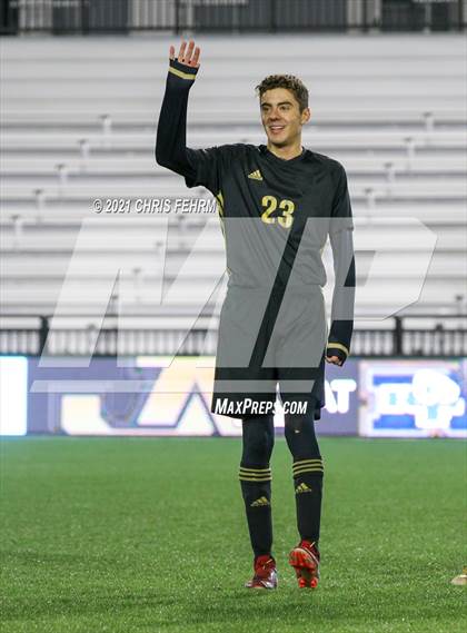 Thumbnail 3 in Roaring Fork vs. Jefferson Academy (CHSAA 3A Final) photogallery.