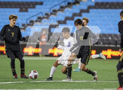 Thumbnail 1 in Roaring Fork vs. Jefferson Academy (CHSAA 3A Final) photogallery.
