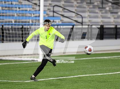 Thumbnail 2 in Roaring Fork vs. Jefferson Academy (CHSAA 3A Final) photogallery.