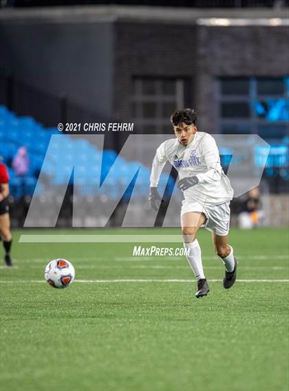 Thumbnail 3 in Roaring Fork vs. Jefferson Academy (CHSAA 3A Final) photogallery.
