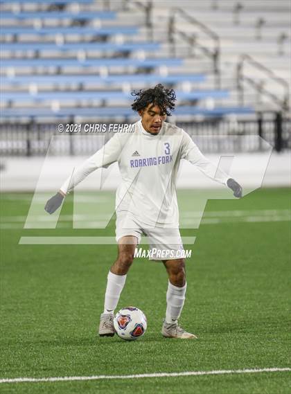 Thumbnail 3 in Roaring Fork vs. Jefferson Academy (CHSAA 3A Final) photogallery.