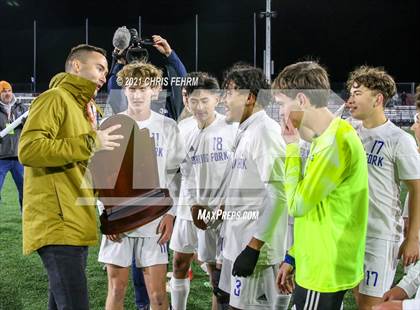 Thumbnail 3 in Roaring Fork vs. Jefferson Academy (CHSAA 3A Final) photogallery.