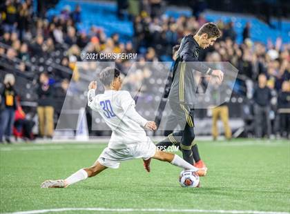 Thumbnail 3 in Roaring Fork vs. Jefferson Academy (CHSAA 3A Final) photogallery.
