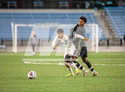Thumbnail 2 in Roaring Fork vs. Jefferson Academy (CHSAA 3A Final) photogallery.