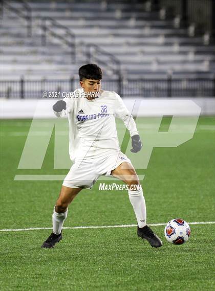 Thumbnail 1 in Roaring Fork vs. Jefferson Academy (CHSAA 3A Final) photogallery.