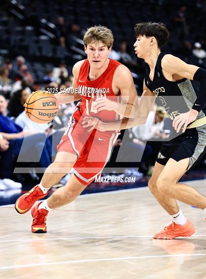 Thumbnail 2 in  St. John Bosco vs Mater Dei (Trinity-Mission League Show) photogallery.