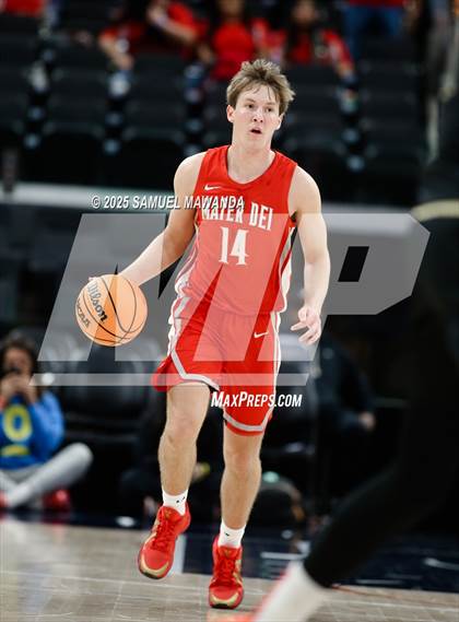 Thumbnail 2 in  St. John Bosco vs Mater Dei (Trinity-Mission League Show) photogallery.
