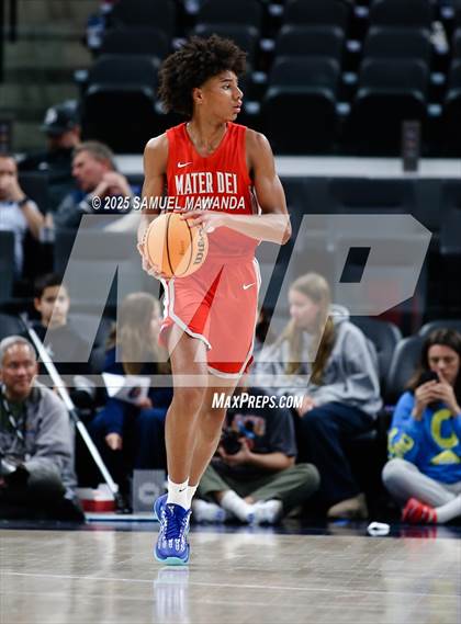Thumbnail 3 in  St. John Bosco vs Mater Dei (Trinity-Mission League Show) photogallery.