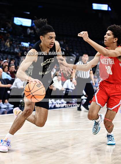 Thumbnail 1 in  St. John Bosco vs Mater Dei (Trinity-Mission League Show) photogallery.